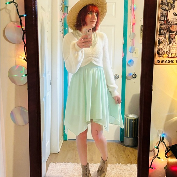 Meet your Posher, Heather - Picture 15 of 16